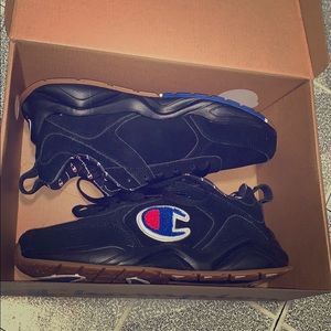 ❌SOLD ❌Champion sneakers (grade school)